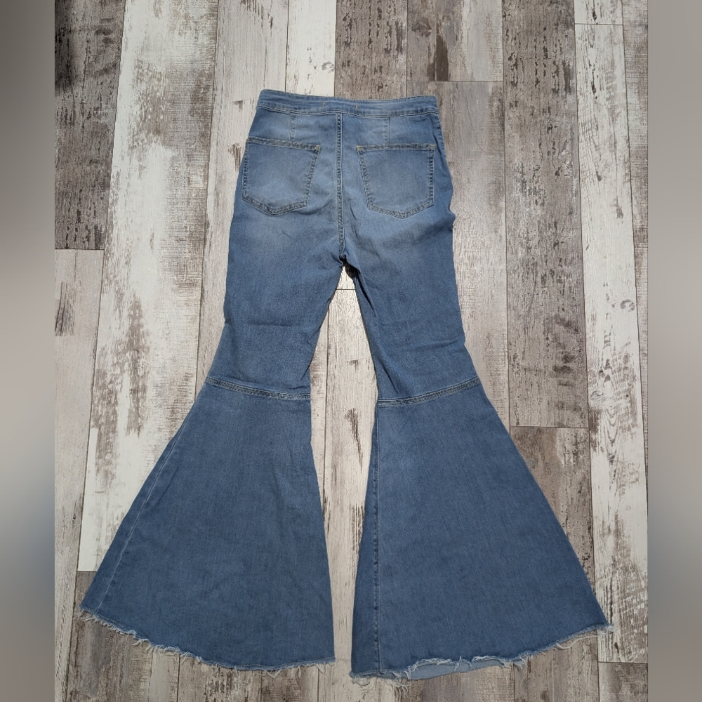 We The Free Just Float‎ On Flare Jeans Women's Size 28 - Picture 7 of 7